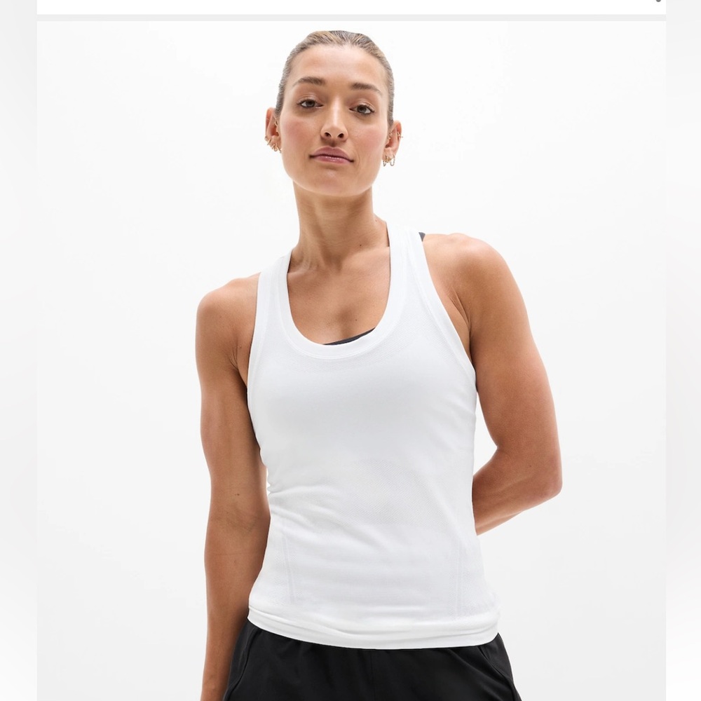 Athleta Momentum Seamless Sport Length Tank Top